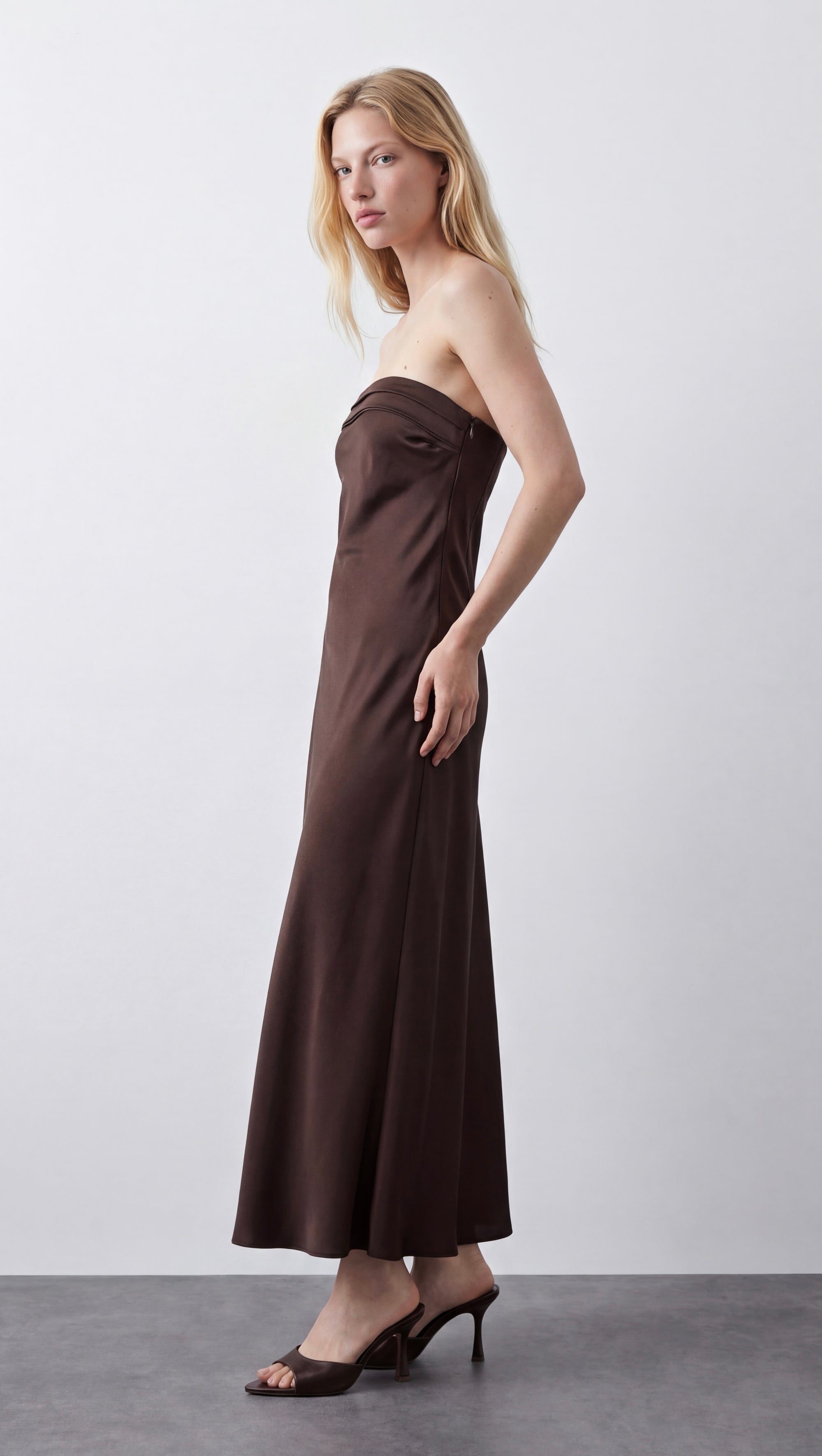 EMİ - Straplez Midi Elbise