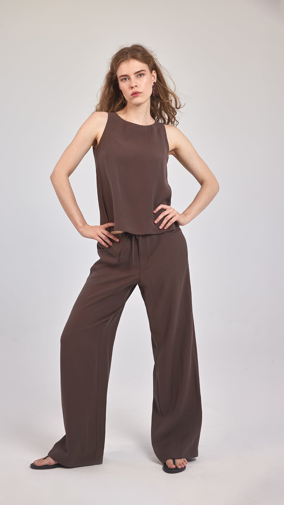 NOİR - Kolsuz Bluz - Aíla